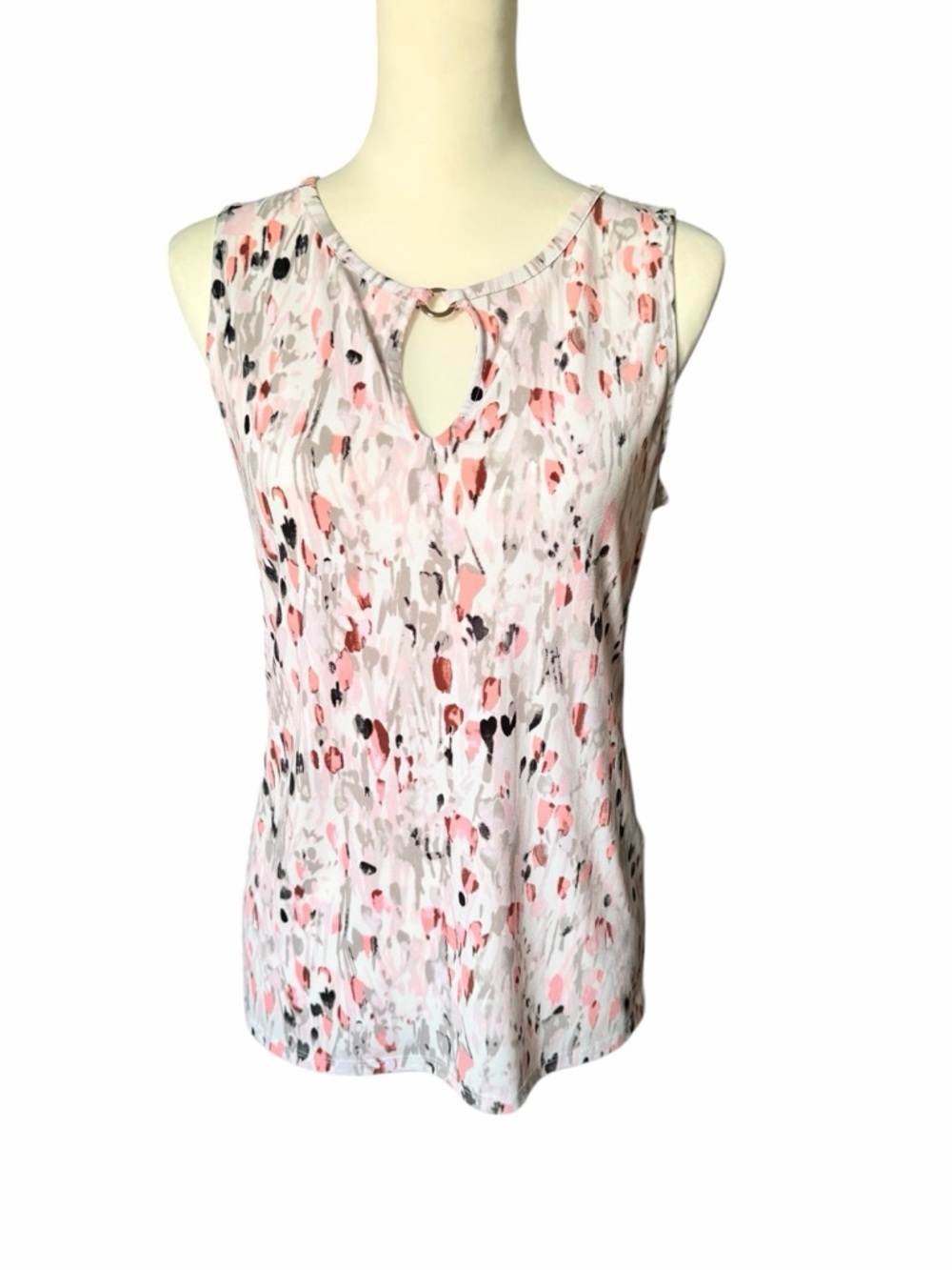 White House Black Market Pink and Black Printed Keyhole Tank Small